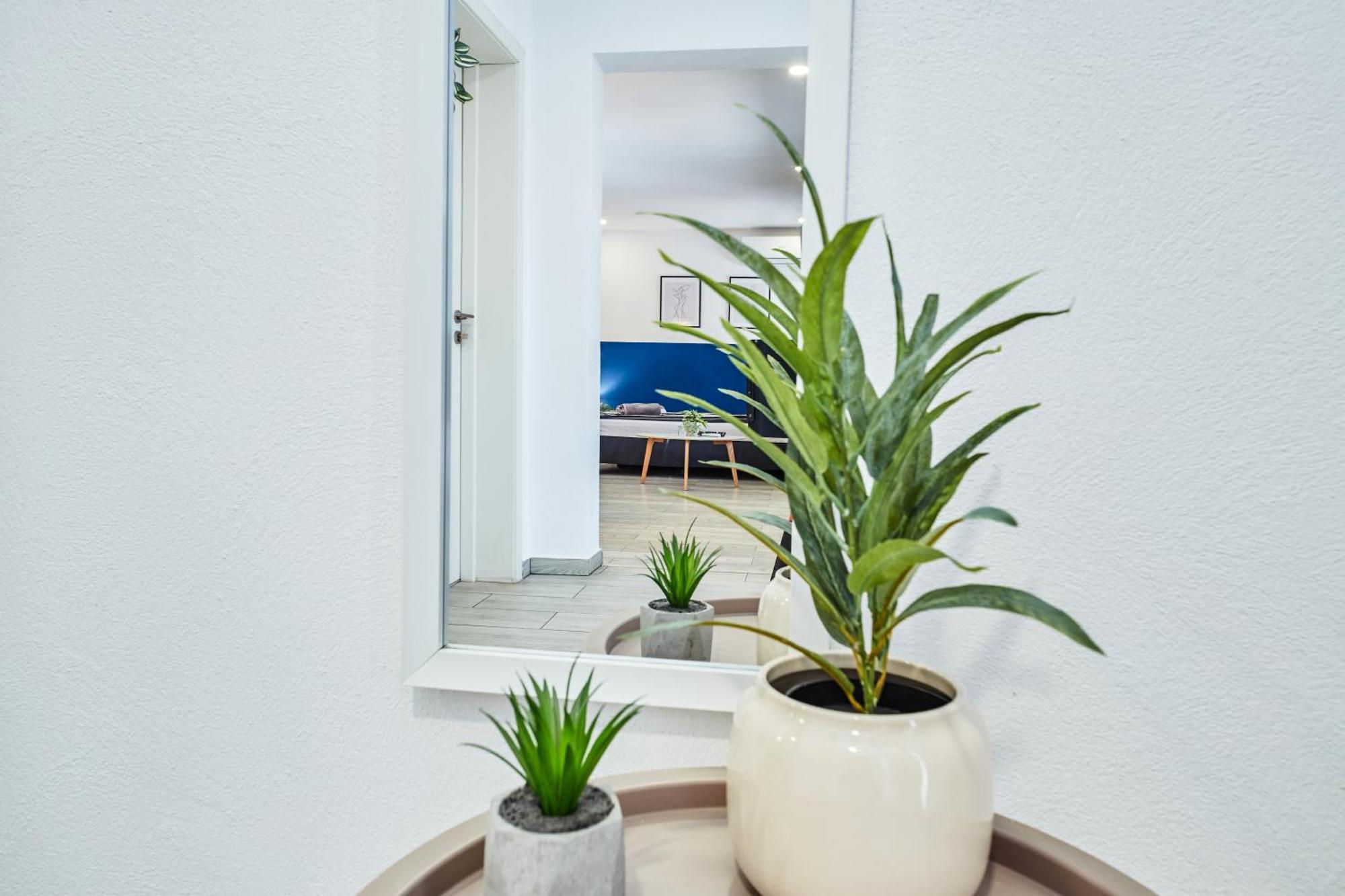 Marcos Apartments Victoriei - Self Check-In Resita Exterior photo
